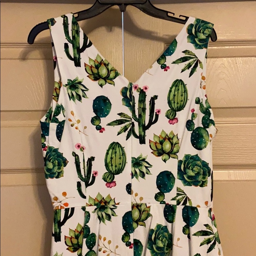 Cactus Print Midi Dress - White and Green - Picture 3 of 4